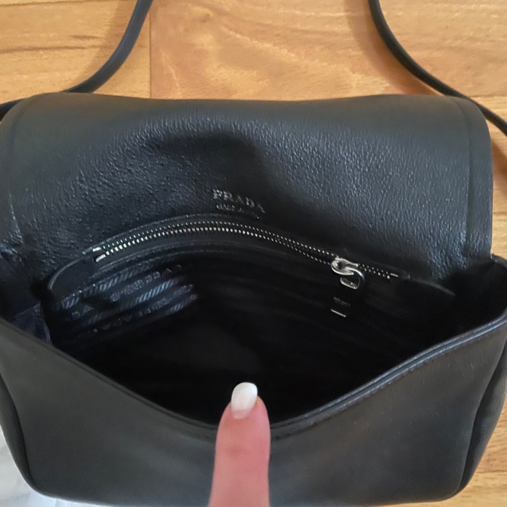 Prada Bag - Picture 5 of 6